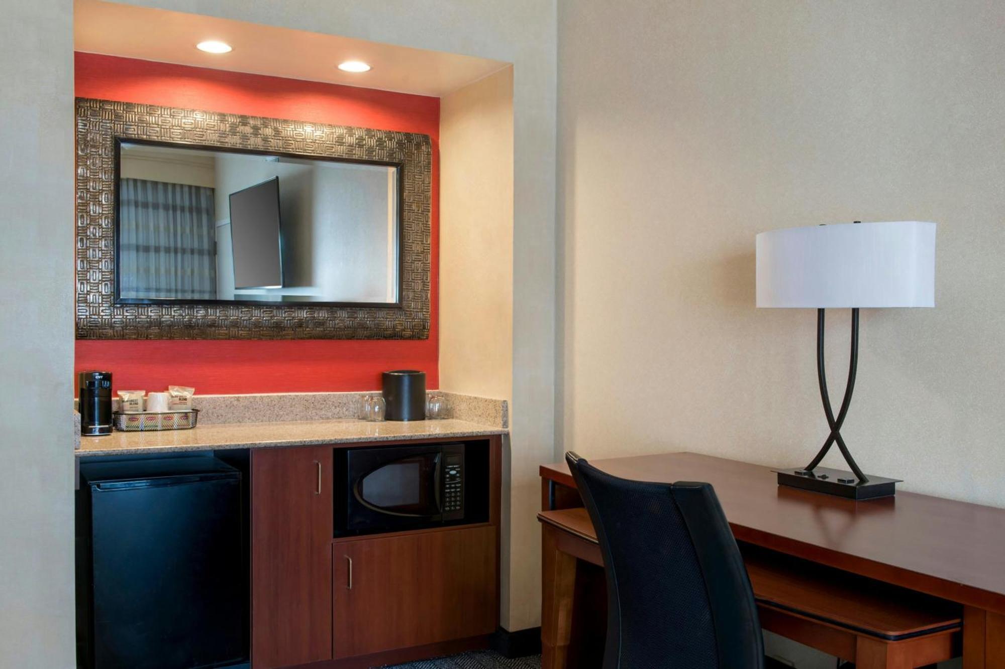 Courtyard By Marriott Mt. Laurel Mount Laurel Exterior foto